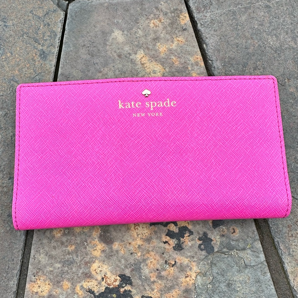 Kate spade Mikas pond Stacy wallet snapdragon fuchsia pink